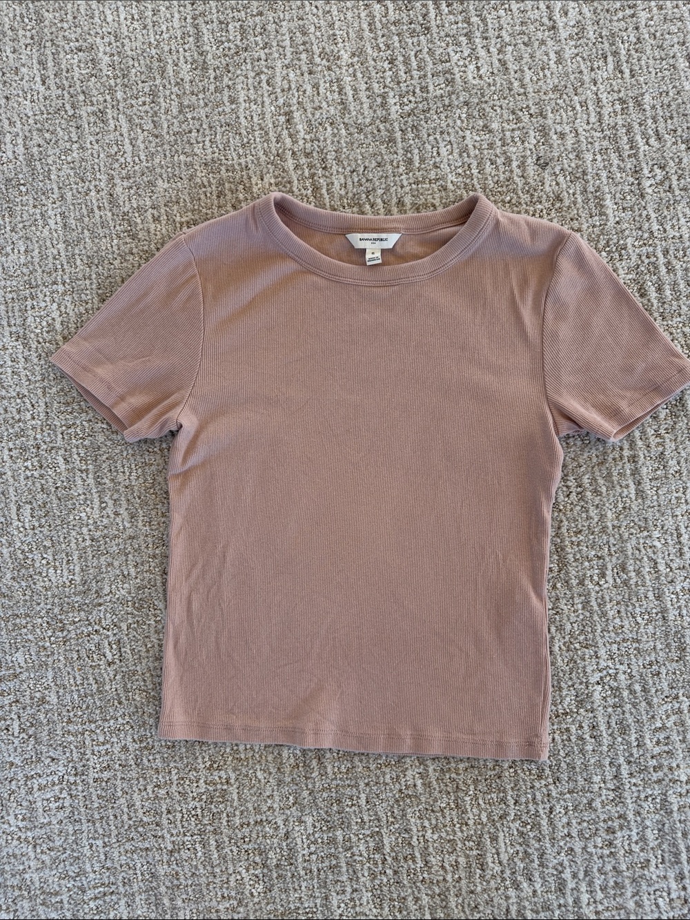 Banana Republic Mauve Ribbed Crewneck Tee